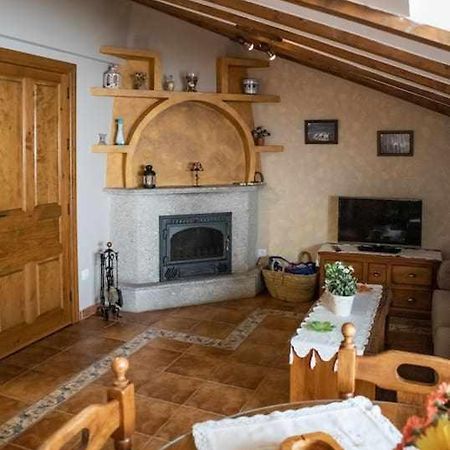 El Nido De Gredos Cuco Apartamento Con Chimenea Наварредонда-де-Ґредос Екстер'єр фото